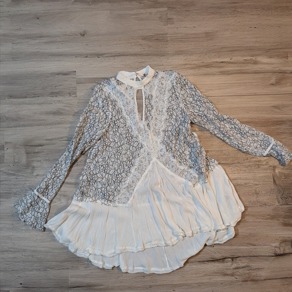 Free People Secret Orgins Tunic Size Small - Picture 1 of 4